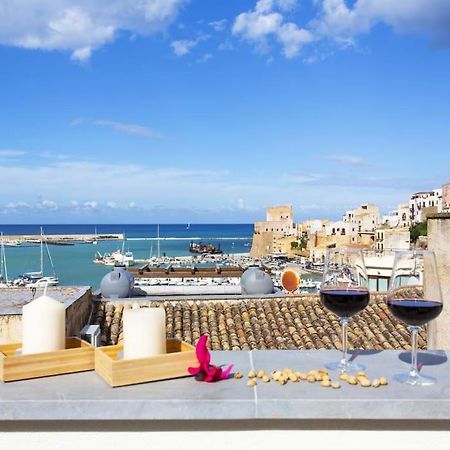 A 2 Passi Dal Castello ,Appartamento Con Veranda 카스텔라마레델골포 외부 사진